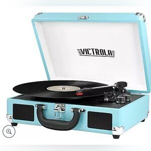 NWT Victrola Journey Portable Retro Suitcase RecordPlayer